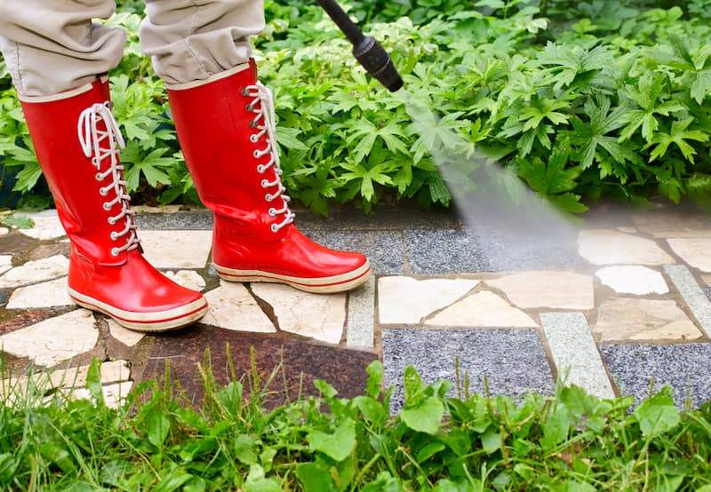 5 Ways Commercial Pressure Washing Can Boost Business